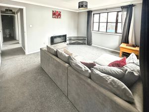 Doves Court - click for photo gallery